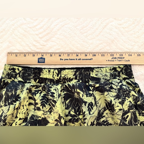 Lululemon Channel Cross Swim Short 5" Tropic Lemon Vibe Graphite Grey Men’s Sz M - Picture 14 of 15